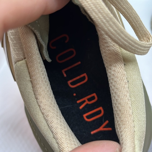 ADIDAS ULTRABOOST COLD RDY MENS RUNNING SHOES LIKE NEW FTL-07-034 - Picture 8 of 13